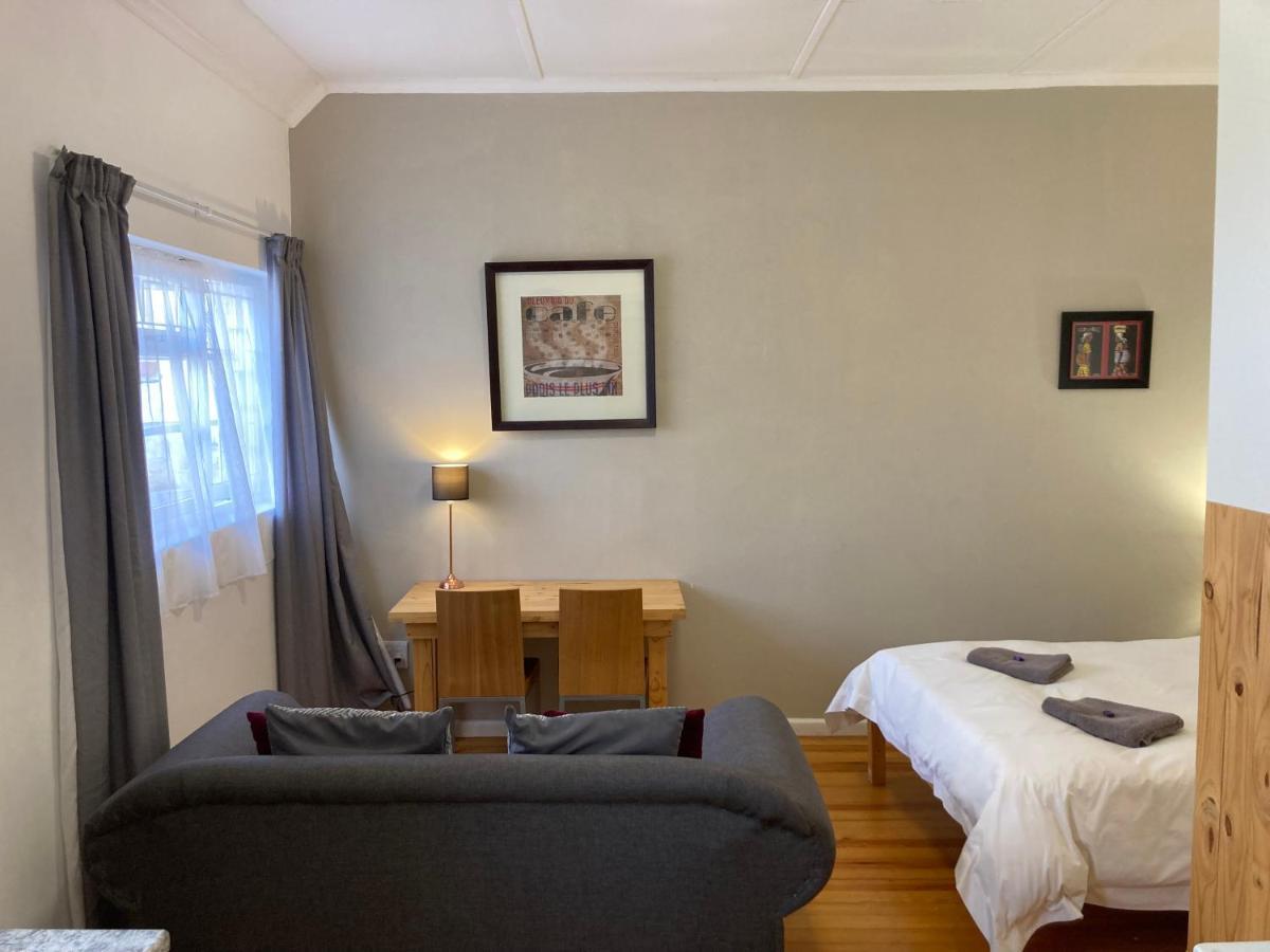 Kirknewton Hotel Port Elizabeth Bagian luar foto
