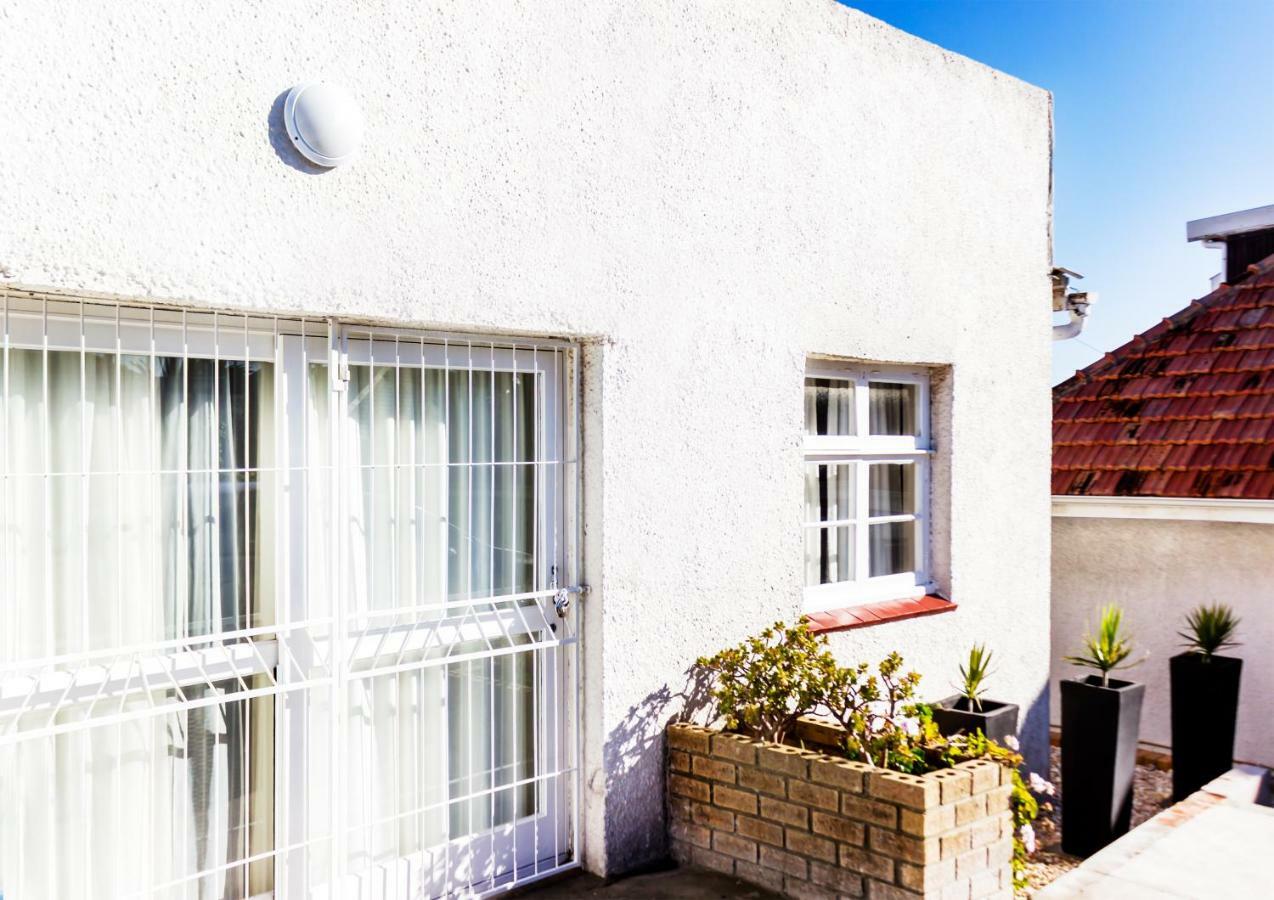 Kirknewton Hotel Port Elizabeth Bagian luar foto